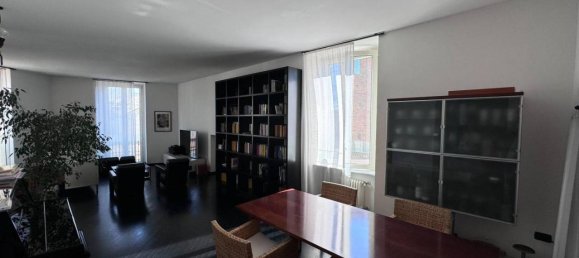 5 rooms Apartment in Alessandria, Italy No. 17425 3