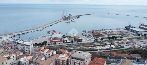 Edifício de 12 divisões em Ortona, Italy N.º 14839 18