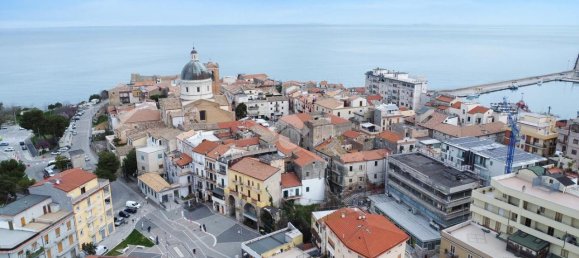 Edifício de 12 divisões em Ortona, Italy N.º 14839 19