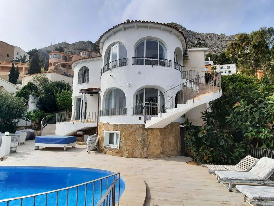 5 bedrooms Villa in Calpe, Spain No. 282307