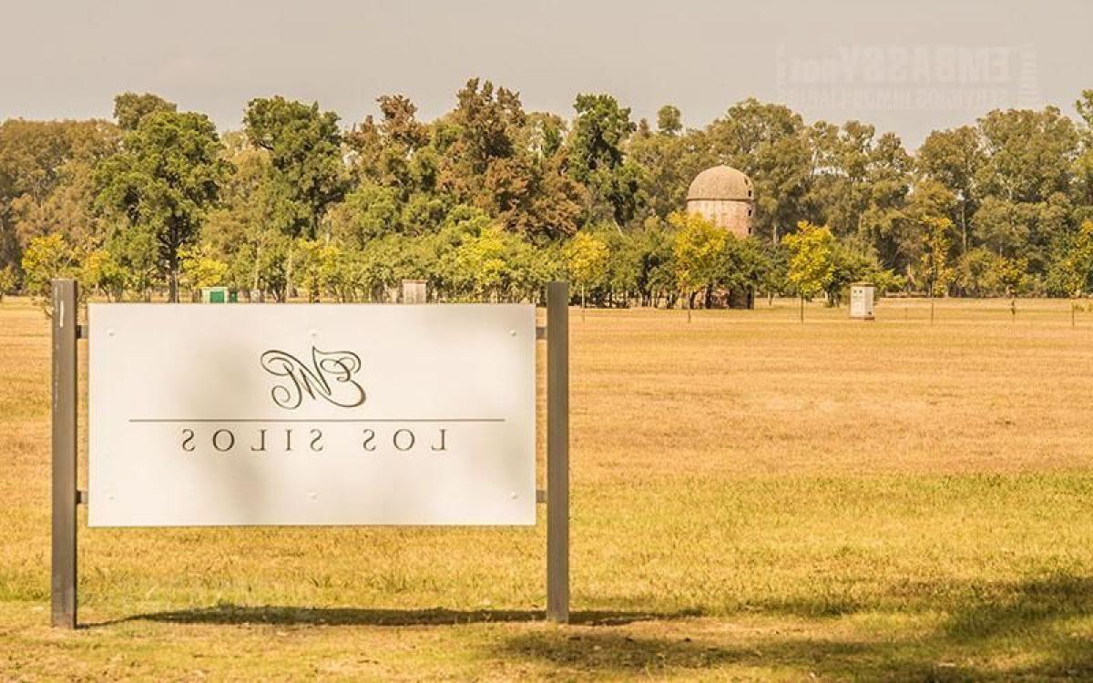  قطعة أرض في Ezeiza, Argentina رقم 40202