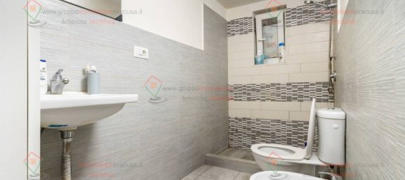 2 chambres Appartement à Syracuse, Italy No. 353482 3