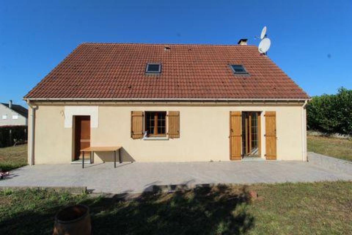 4 bedrooms House in Sens, France No. 10070