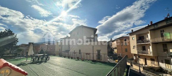 Квартира с 3 спальнями в Фьюджи, Италия № 217128 17