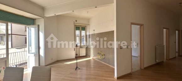 Квартира с 3 спальнями в Фьюджи, Италия № 217128 6