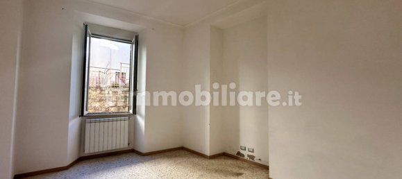 Квартира с 3 спальнями в Фьюджи, Италия № 217128 11