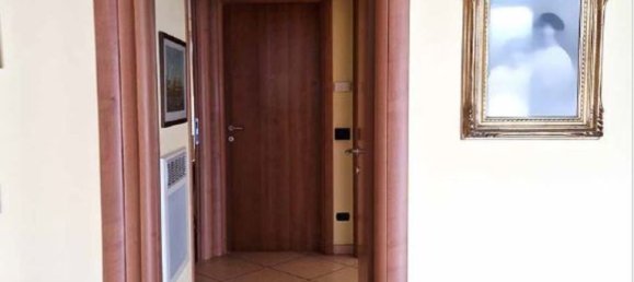 3 rooms Apartment in Nerviano, Italy No. 6222 7