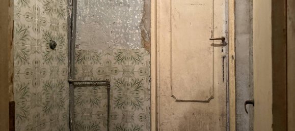 2 rooms Commercial property in Rome, Italy No. 379856 9