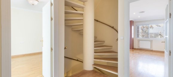 4 bedrooms House in Granada, Spain No. 137645 8