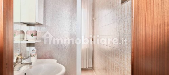 4 bedrooms Apartment in Rho, Italy No. 24817 22