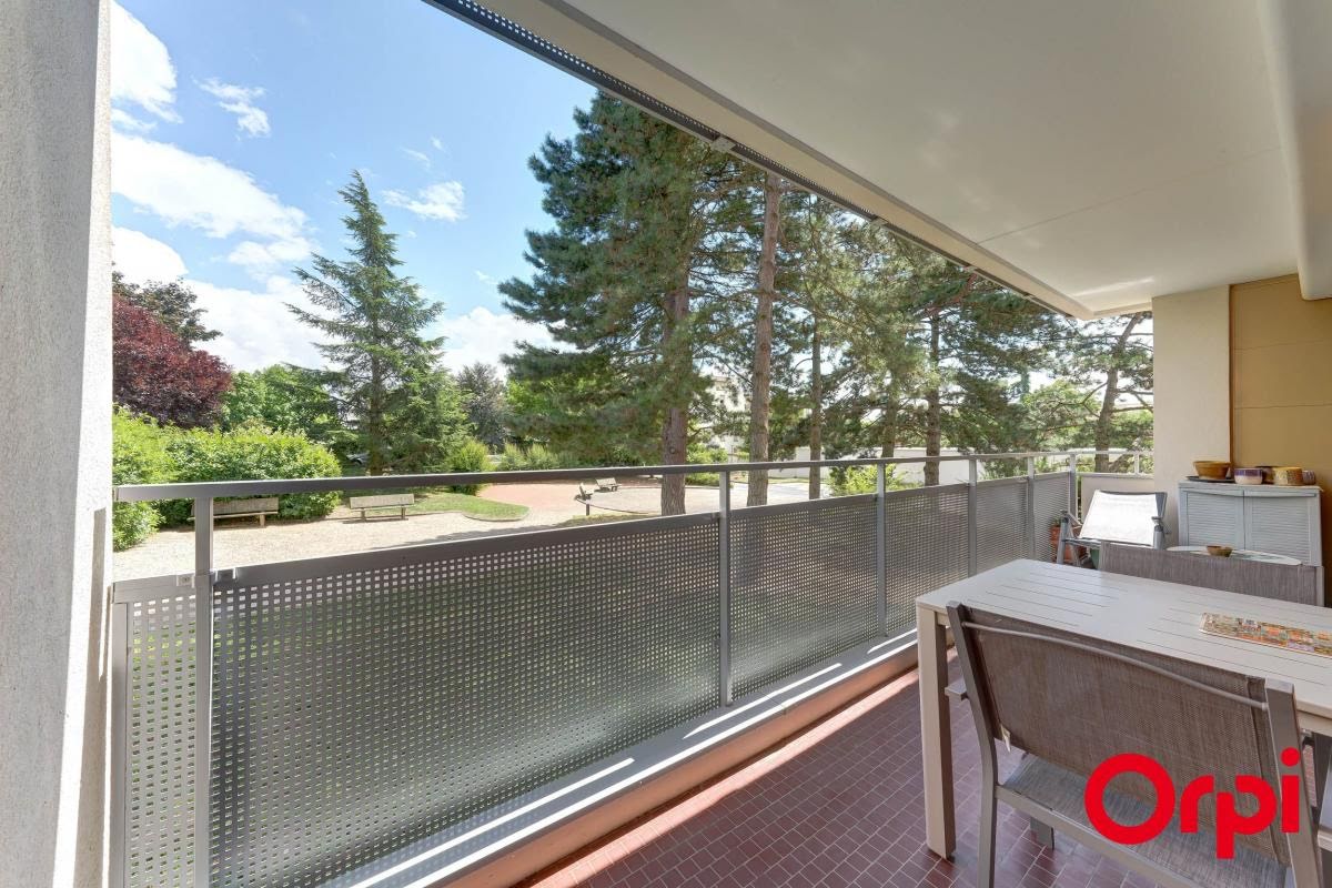 3 bedrooms Apartment in Caluire-et-Cuire, France No. 302327