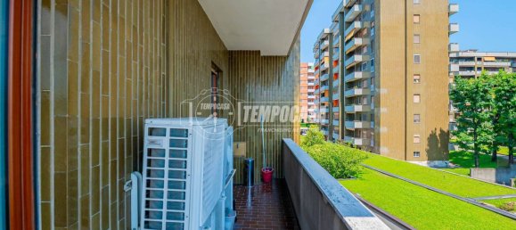 Apartamento de 4 habitaciónes en San Donato Milanese, Italy No. 266579 19