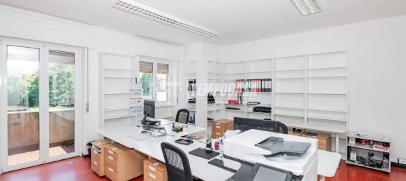 Apartamento de 4 habitaciónes en San Donato Milanese, Italy No. 266579 7