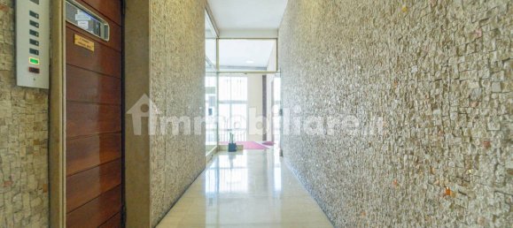 2 bedrooms Apartment in Milan, Italy No. 295234 37