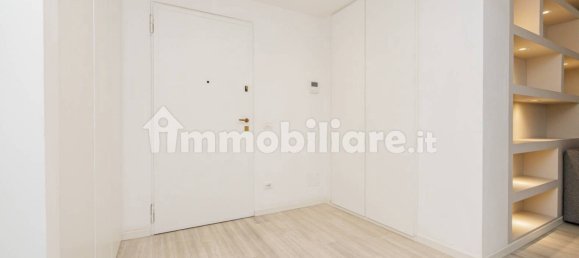 2 bedrooms Apartment in Milan, Italy No. 295234 14