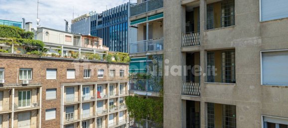 2 bedrooms Apartment in Milan, Italy No. 295234 41