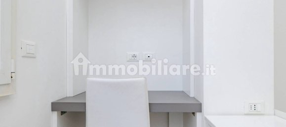 2 bedrooms Apartment in Milan, Italy No. 295234 2