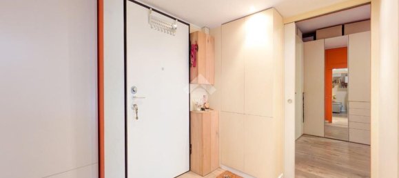 Apartamento de 2 dormitorios en Milan, Italy No. 364261 2