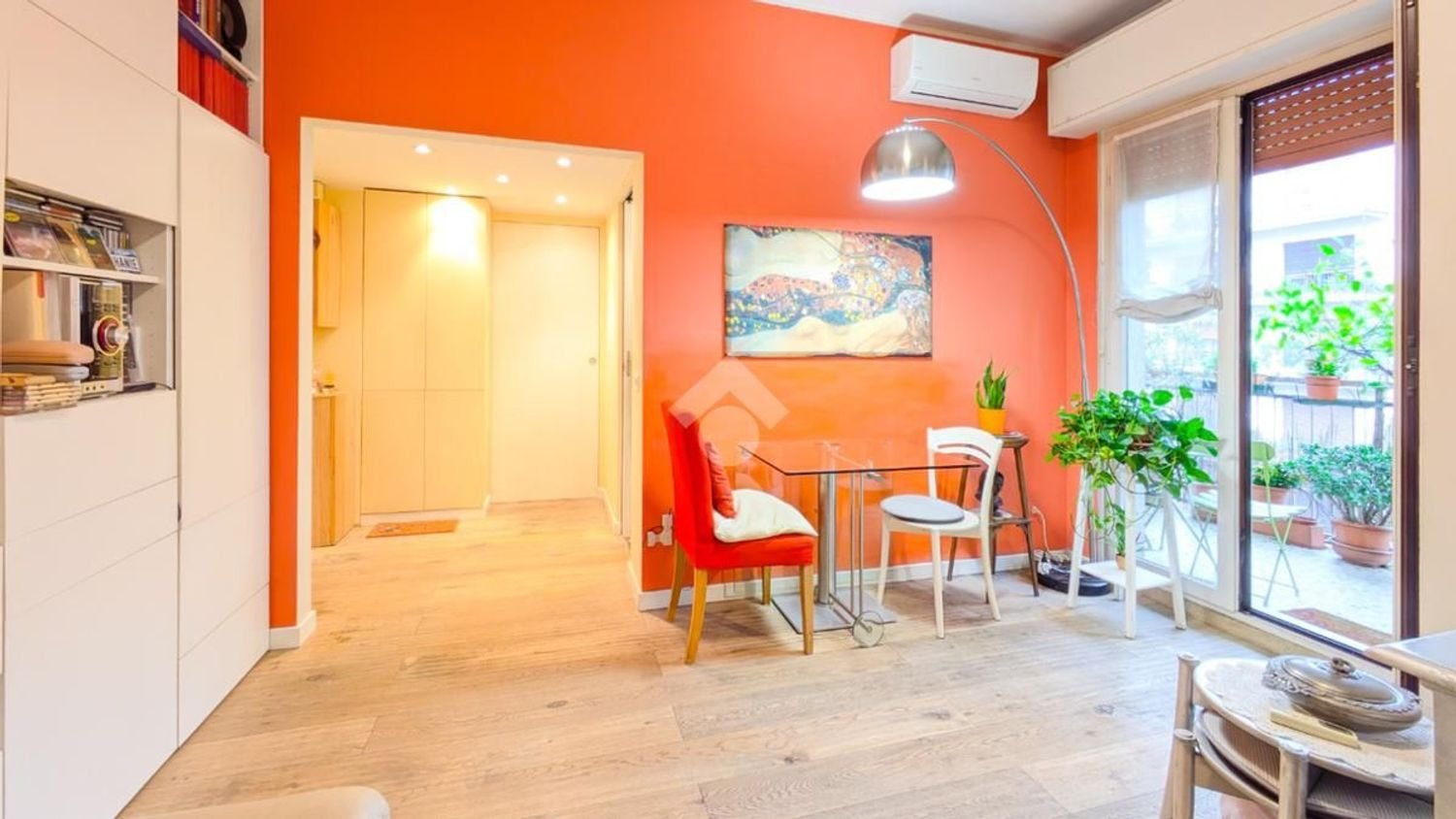 Apartamento de 2 dormitorios en Milan, Italy No. 364261