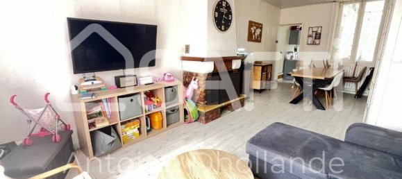 3 bedrooms House in Saint-Quentin, France No. 272333 2