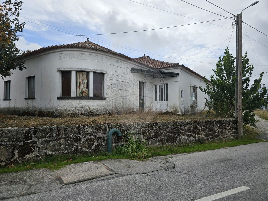 4 غرف نوم منزل في Alijo, Portugal رقم 28604