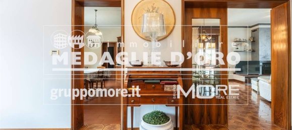 Ático de 5 dormitorios en Modena, Italy No. 271043 11