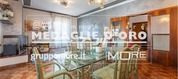 Ático de 5 dormitorios en Modena, Italy No. 271043 3