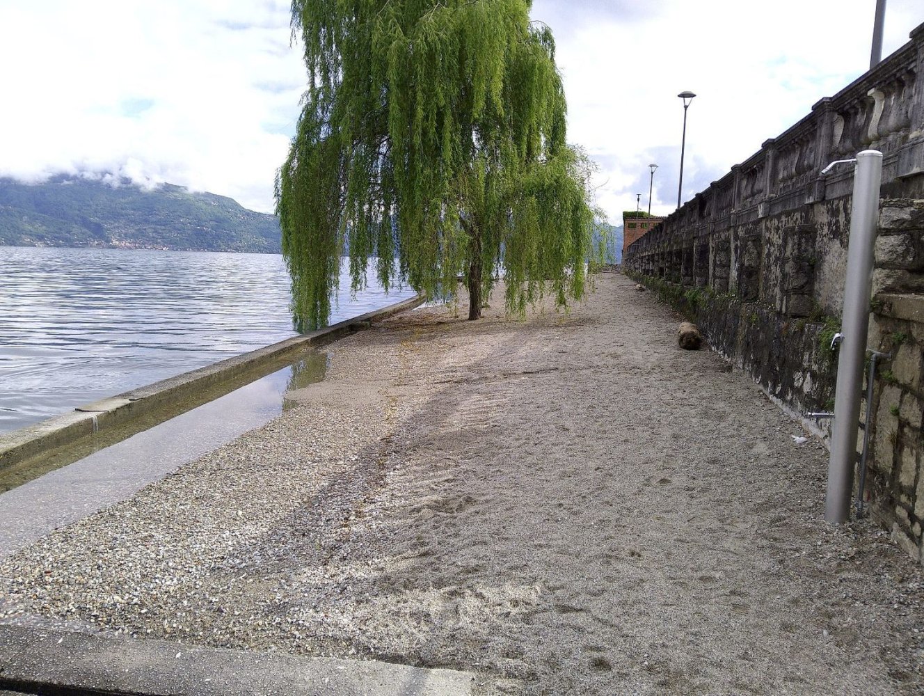 3 bedrooms Apartment in Porto Valtravaglia, Italy No. 375815