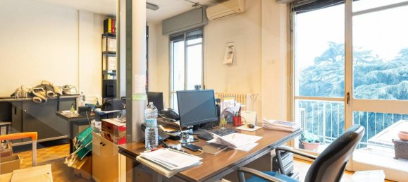 3 rooms Apartment in Mariano Comense, Italy No. 22844 24