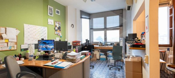 3 rooms Apartment in Mariano Comense, Italy No. 22844 22