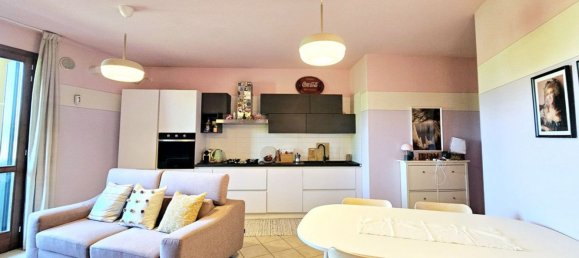 3 bedrooms Apartment in Padua, Italy No. 370211 10