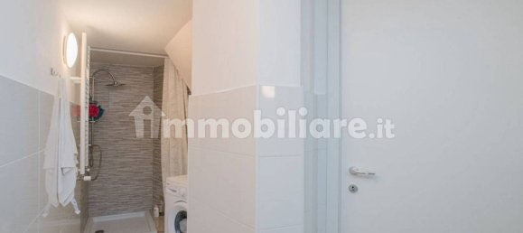 2 Schlafzimmer Wohnung in Rome, Italy, Nr. 82844 18