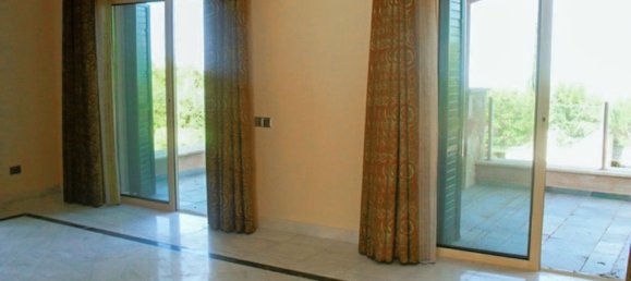 4 bedrooms Villa in Paphos, Cyprus No. 22305 10