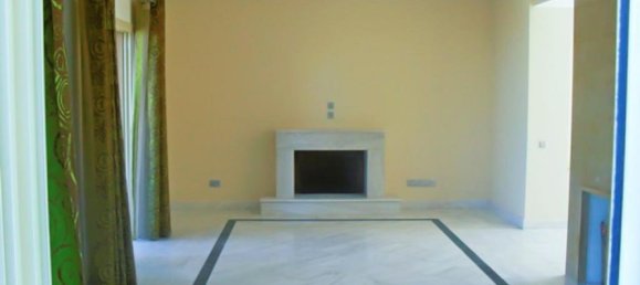 4 bedrooms Villa in Paphos, Cyprus No. 22305 14