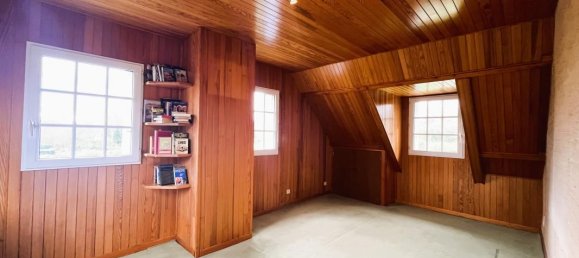 6 bedrooms House in Gouesnach, France No. 196947 3