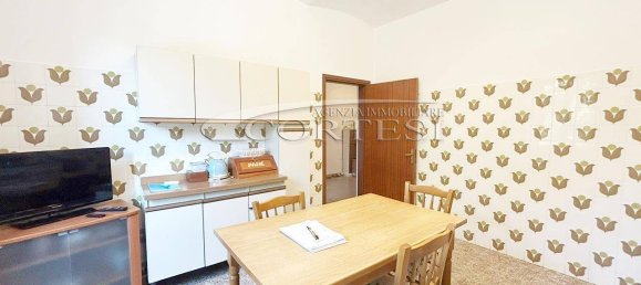 5 bedrooms Apartment in San Giustino, Italy No. 353620 8