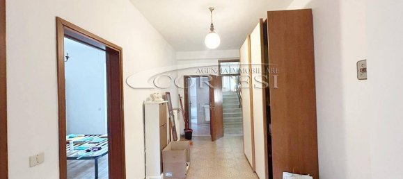 5 bedrooms Apartment in San Giustino, Italy No. 353620 4