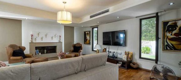 6 chambres Maison à Dromolaxia, Cyprus No. 11606 3