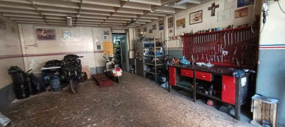 Коммерческая недвижимость 60м² в Катания, Италия № 356984 4