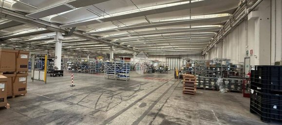 5800m² Warehouse in Bergamo, Italy No. 313019 4
