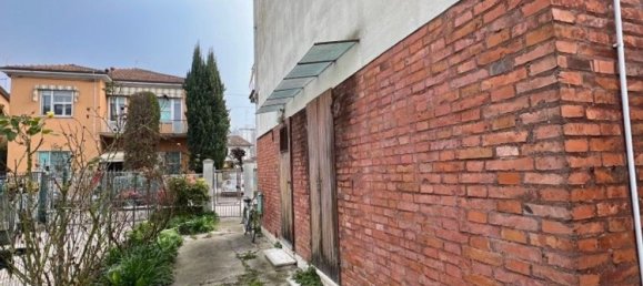 Casa de 3 habitaciónes en Ravenna, Italy No. 95857 11