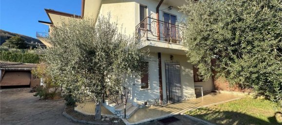 4 rooms Apartment in Montecchia di Crosara, Italy No. 276461 3