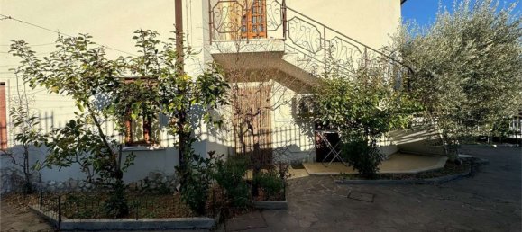 4 rooms Apartment in Montecchia di Crosara, Italy No. 276461 9