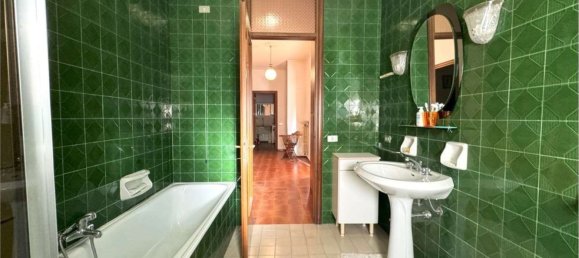 4 rooms Apartment in Montecchia di Crosara, Italy No. 276461 6