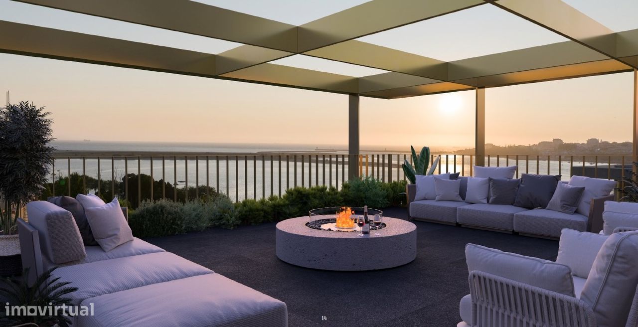 Квартира с 3 спальнями в Вила Нова ди Гая, Португалия № 129220