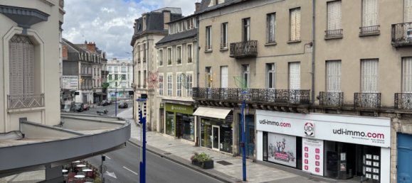 3 Schlafzimmer Wohnung in Montlucon, France, Nr. 355810 3