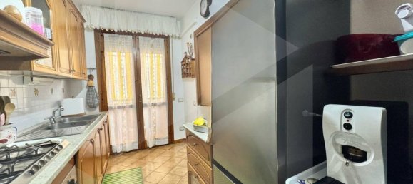 3 bedrooms Apartment in Ponsacco, Italy No. 20647 6