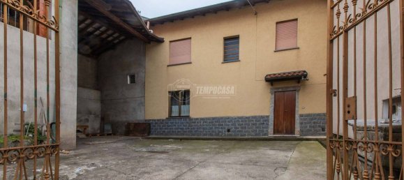 Apartamento de 3 dormitorios en Fenegrò, Italy No. 138429 15