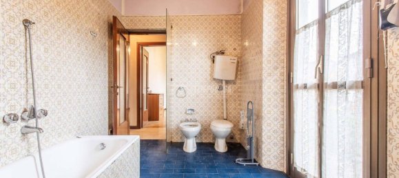 Apartamento de 3 dormitorios en Fenegrò, Italy No. 138429 7