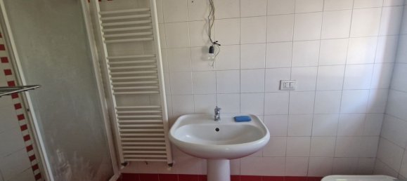 5 rooms Apartment in Spoleto, Italy No. 258061 10